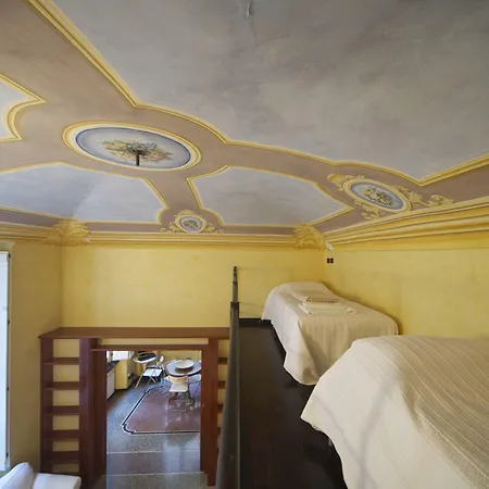 Palazzo Cicala 3*