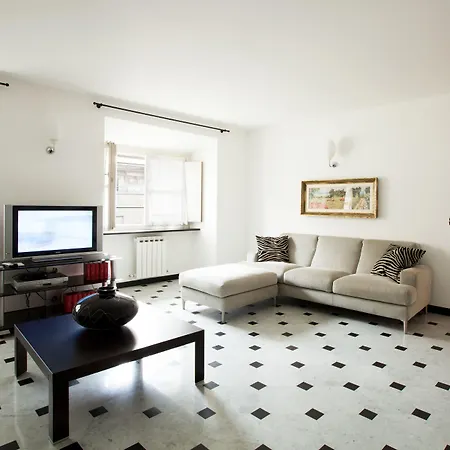 Palazzo Cicala 招待所 3*