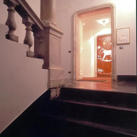 게스트하우스 Palazzo Cicala 3*