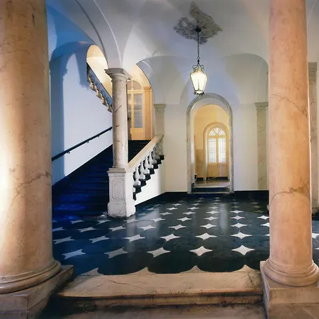 Palazzo Cicala 3* Genua