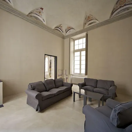 Palazzo Cicala 3*